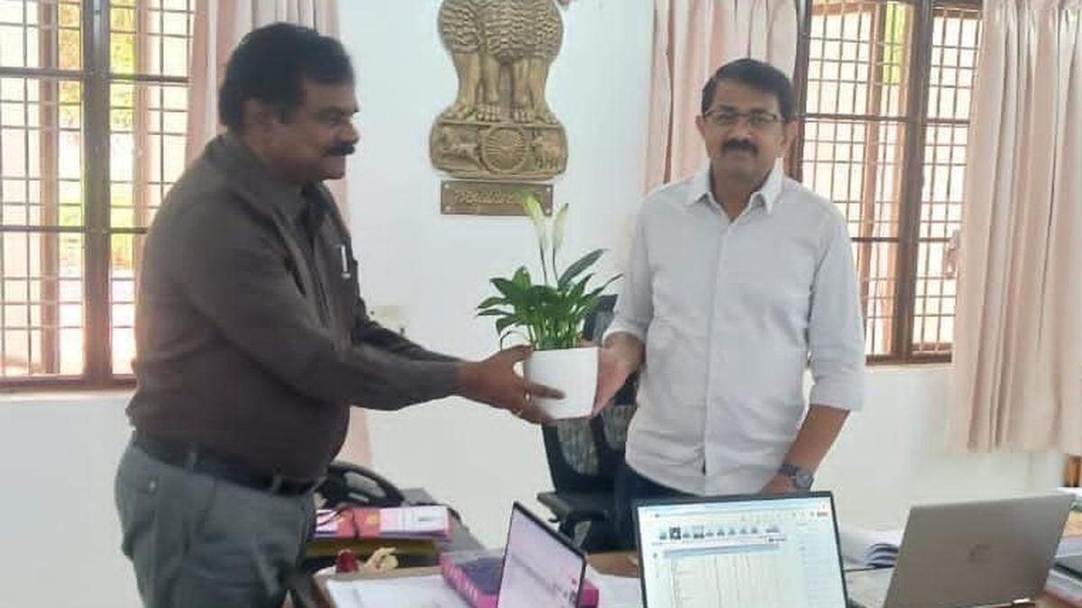 Vizianagaram Collector directs municipal officials to focus on drinking water and sanitation