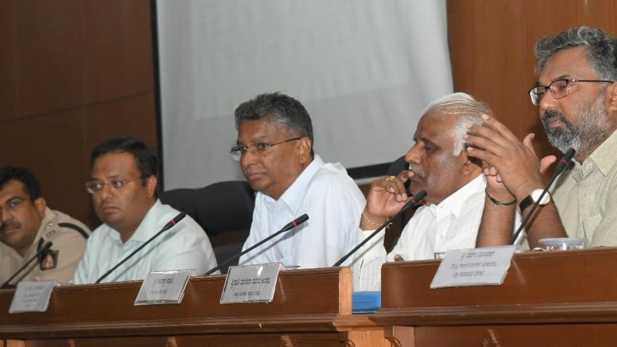 Minister wants all gram panchayats in Belagavi district to have their own tankers