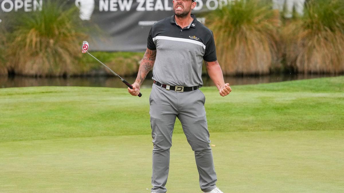 New Zealand Open | Ex-criminal Peake qualifies for British Open with maiden win