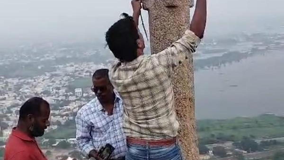 Thirupparankundram row: Tamil Nadu tells Madras High Court pillar belongs to Jains, not Hindus