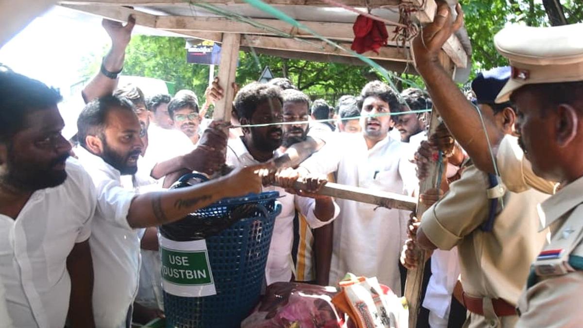 YSRCP protests removal of street food vendors, leaders detained