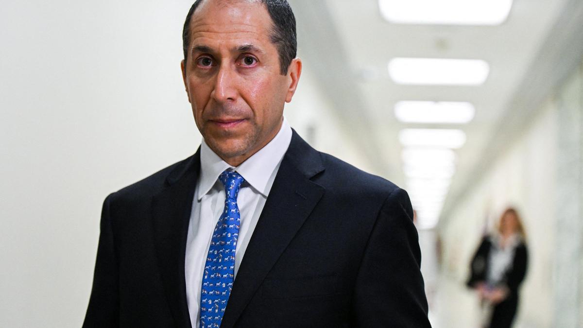 Epstein's longtime accountant testifies on his wealth, business ties - The Hindu by Authors