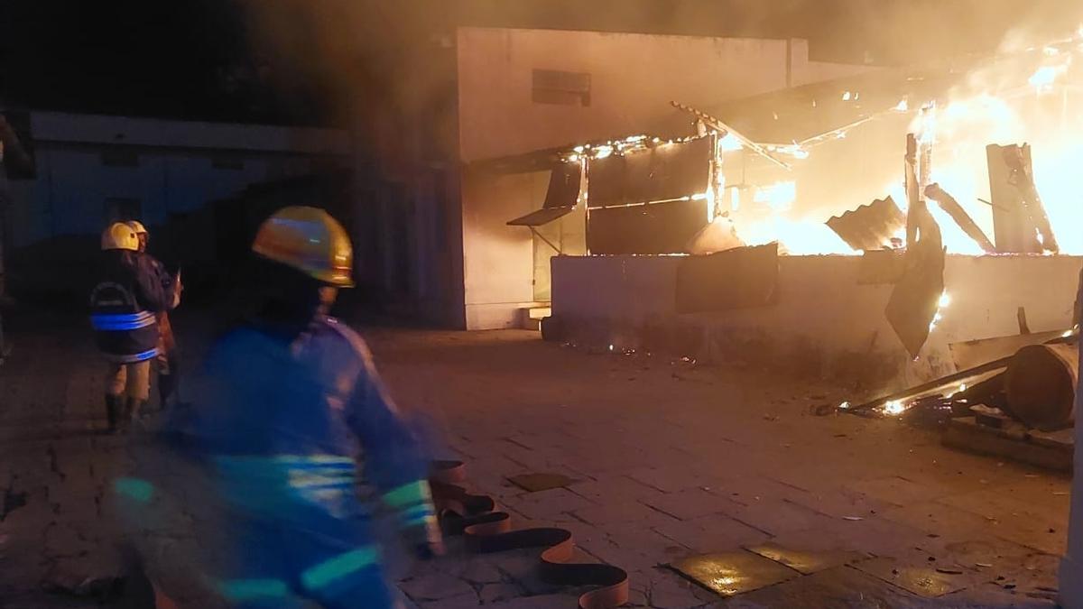 Fire destroys semi-finished goods at match factory