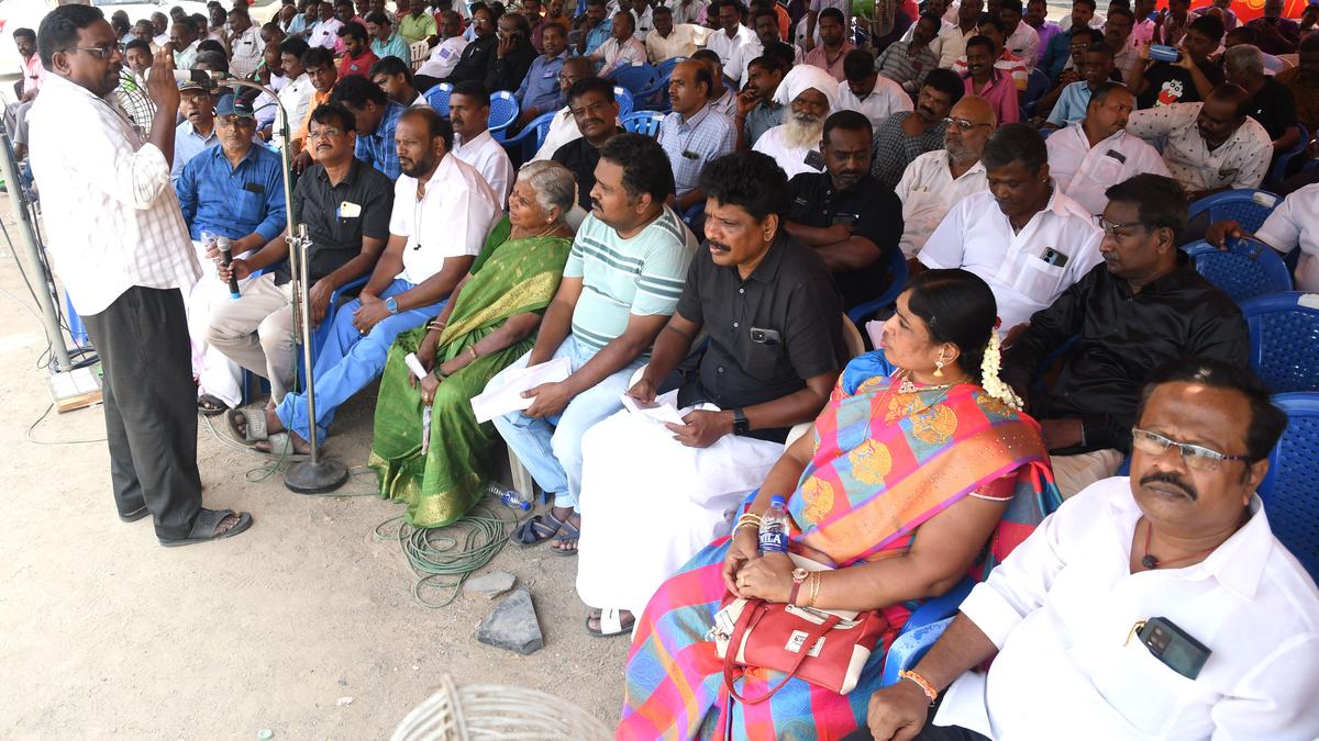 Cable TV operators observe fast against tariff hike