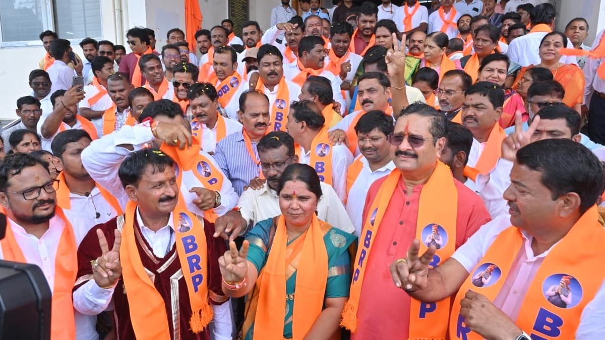 M.S. Karadi, Sumitra Jadhav of the BJP elected Mayor, Deputy Mayor in Vijayapura