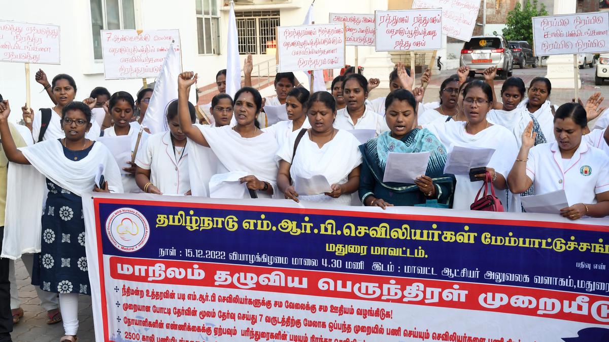 Nurses stage demonstration in Madurai