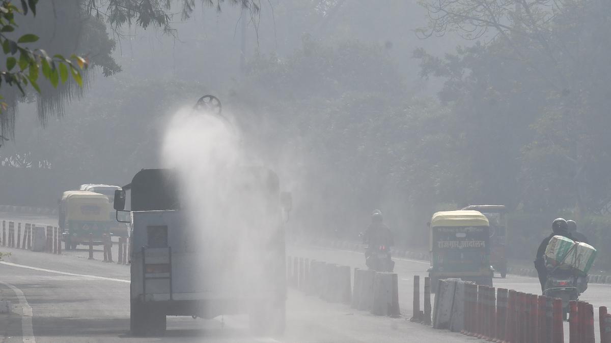 Low visibility hits many parts of Delhi amid dense fog, trains delayed