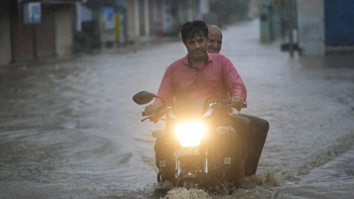 Warming oceans challenge Arabian Sea cyclone forecasts