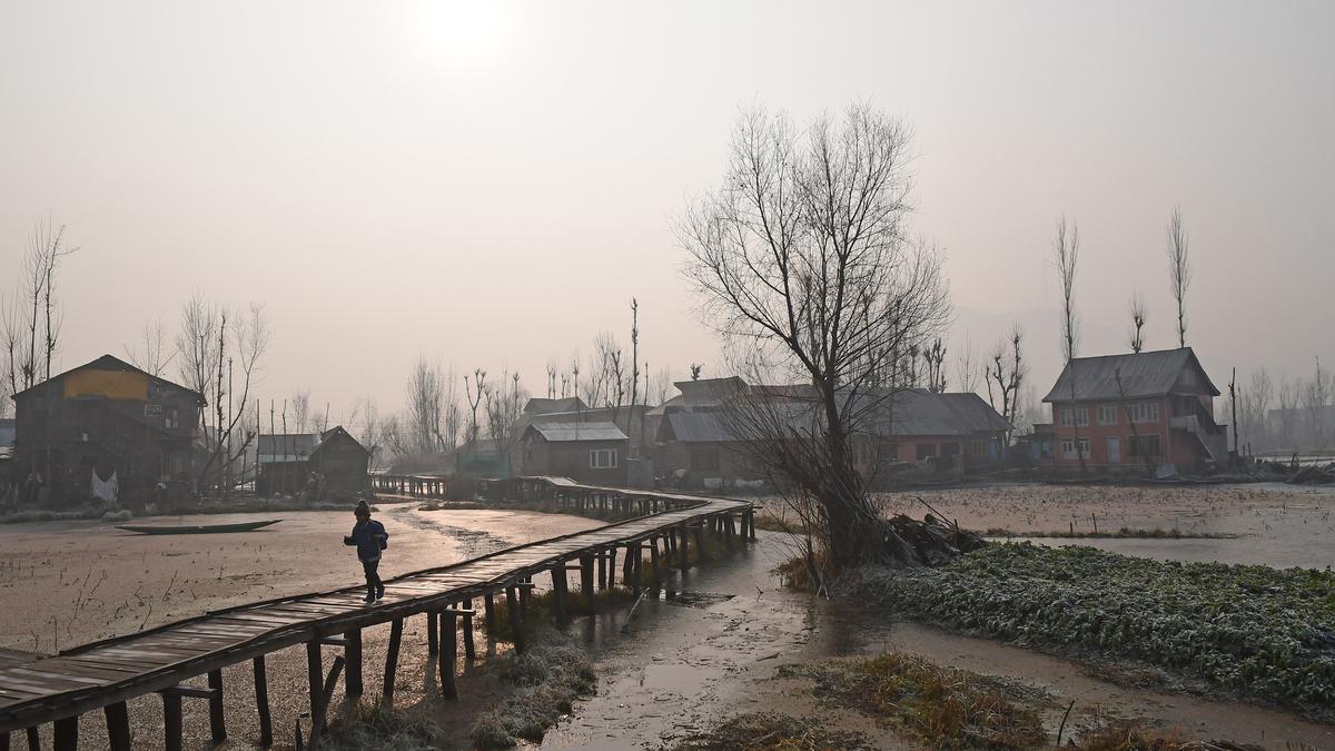 Srinagar records coldest night of season