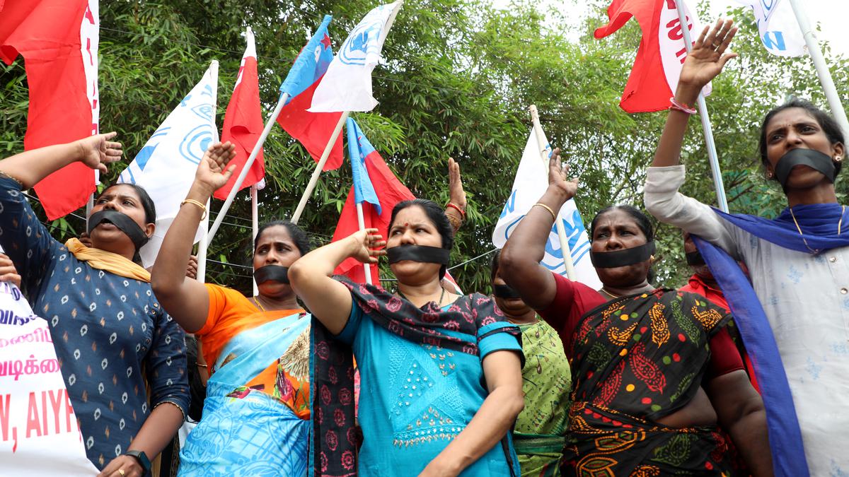 Manipur sexual assault | National Federation of Indian Women stage demonstration in Chennai, condemning BJP government