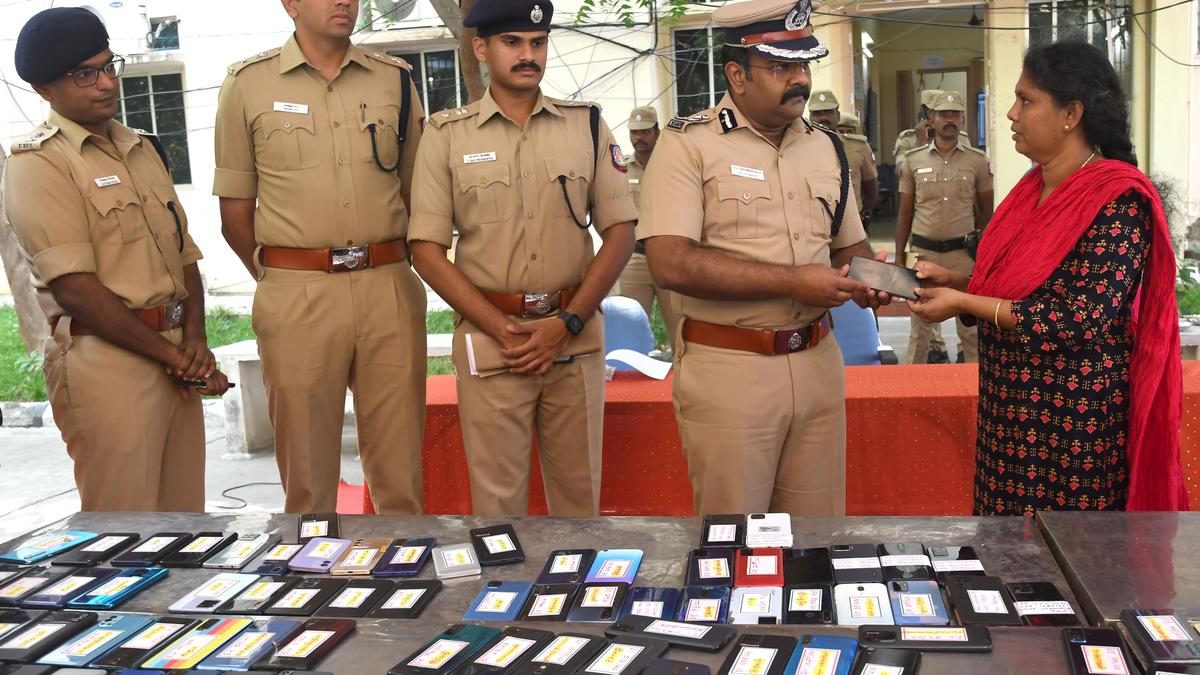 Stolen mobile phones, jewellery recovered