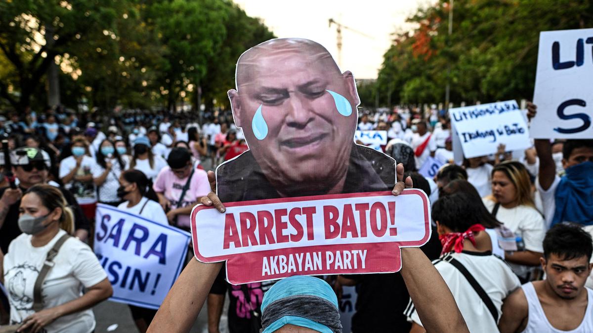 मंत्री ने कहा, फिलीपींस सीनेटर को गिरफ्तार करने के आईसीसी के अनुरोध का ‘निश्चित रूप से’ पालन करेगा