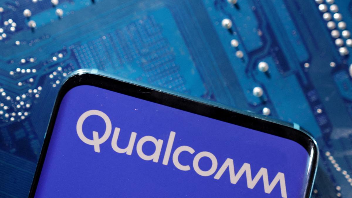 Qualcomm Unleashes Innovative Snapdragon 8 Elite Chip for AI, Signaling Expansion into Mobile Phone Market