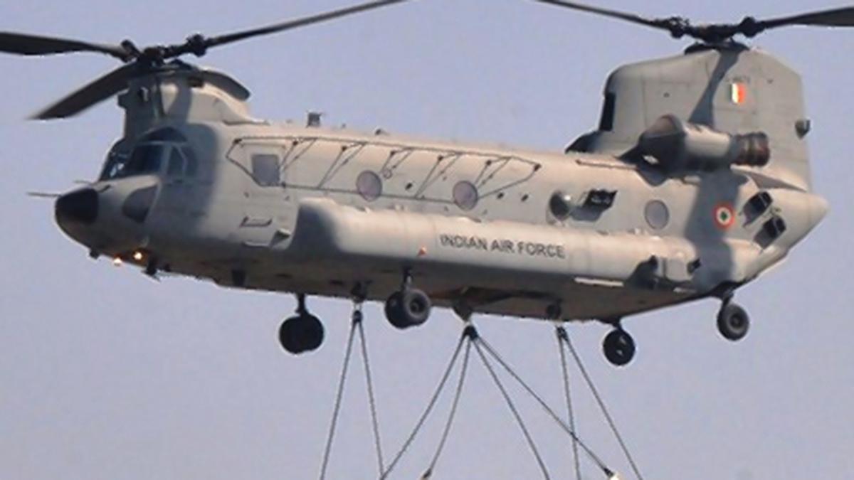 Chinook copters join efforts to restore path to Amarnath