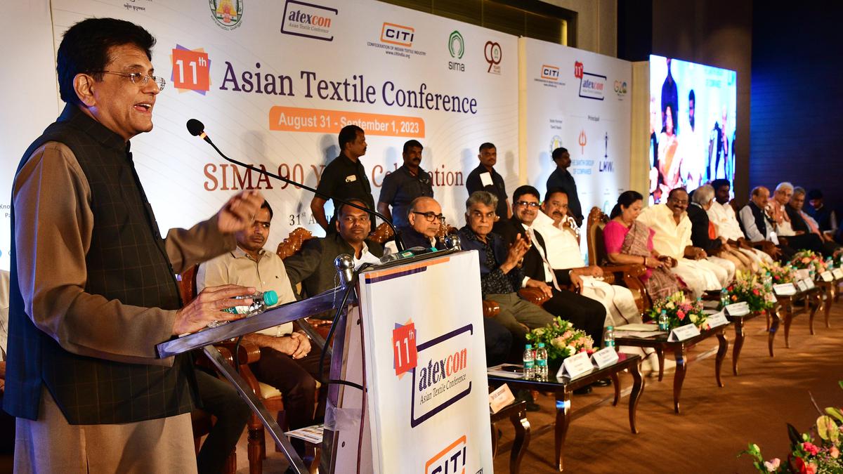 India should become self-sufficient in textile machinery, says Minister