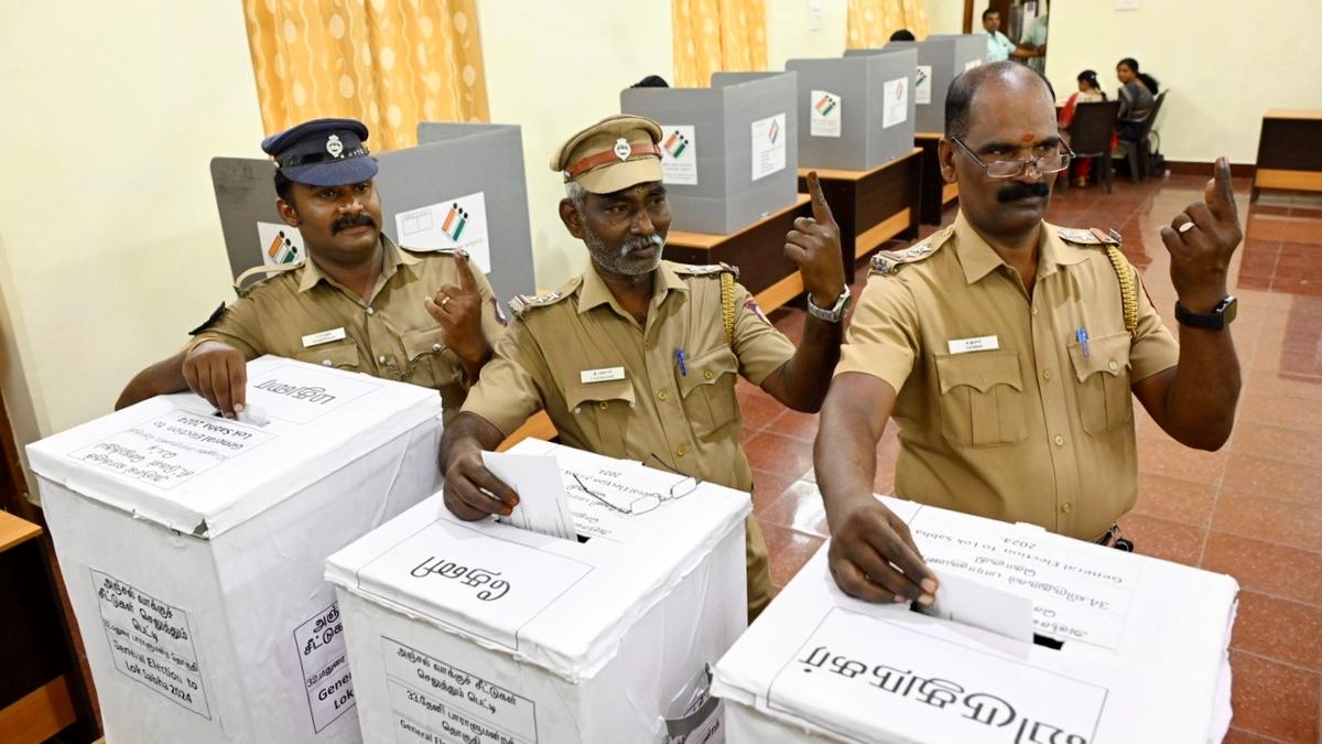 ECI tweaks postal vote counting process