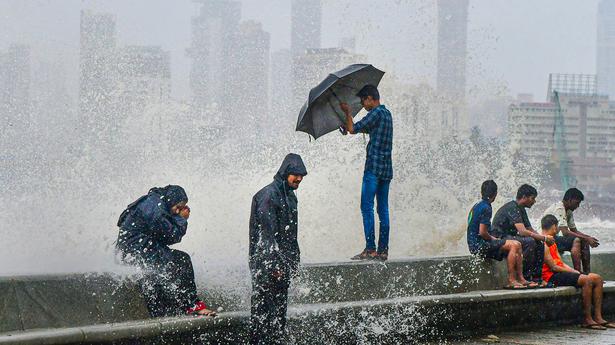 IMD issues heavy rain alert for Maharashtra from July 6 to 8