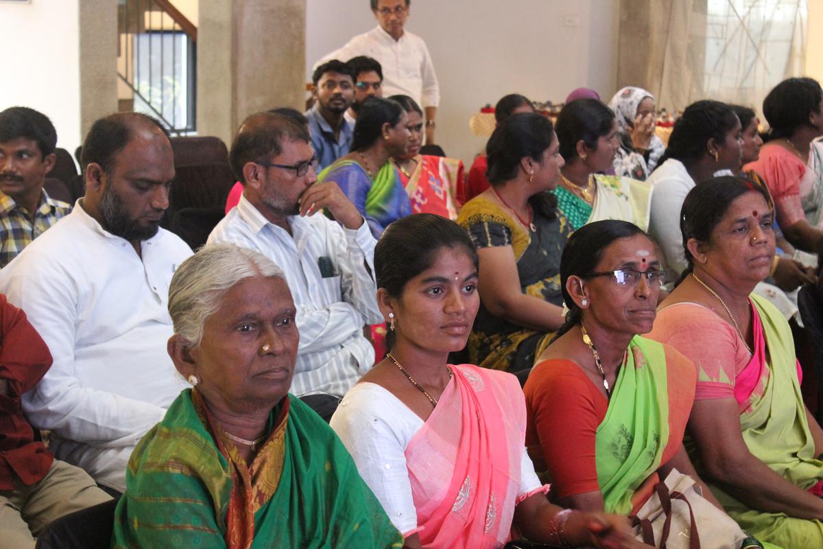 The women weavers and artisans of Chitrika