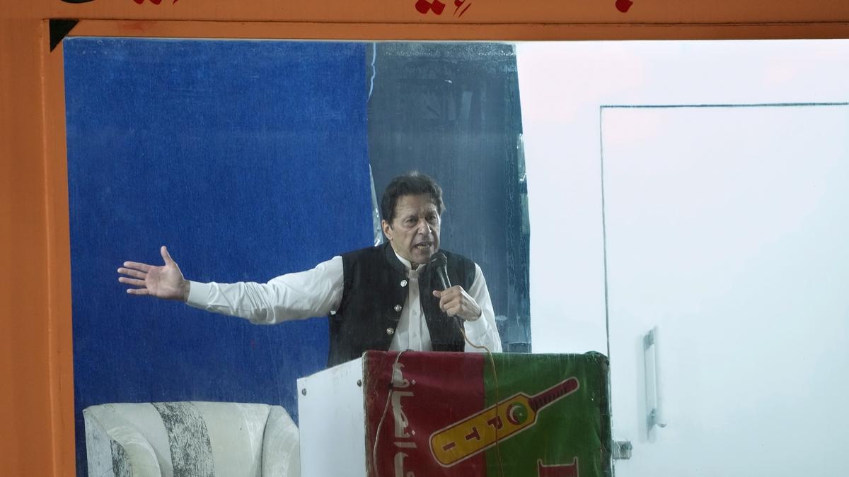 Either Imran Khan or PML-N will be ‘eliminated’ from political scene: Pakistan’s Interior Minister