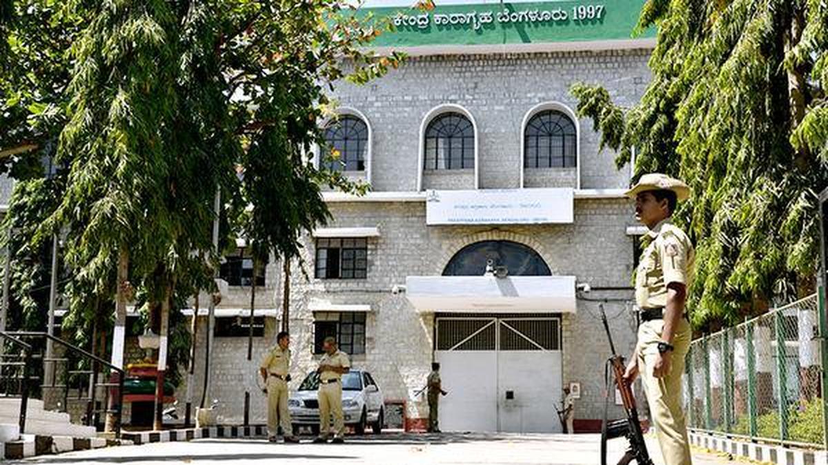 Probe ordered into life convict walking out of Central Prison using fake Supreme Court order 8 years ago