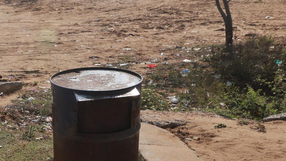 The bins are still the best bet at Therkupattu