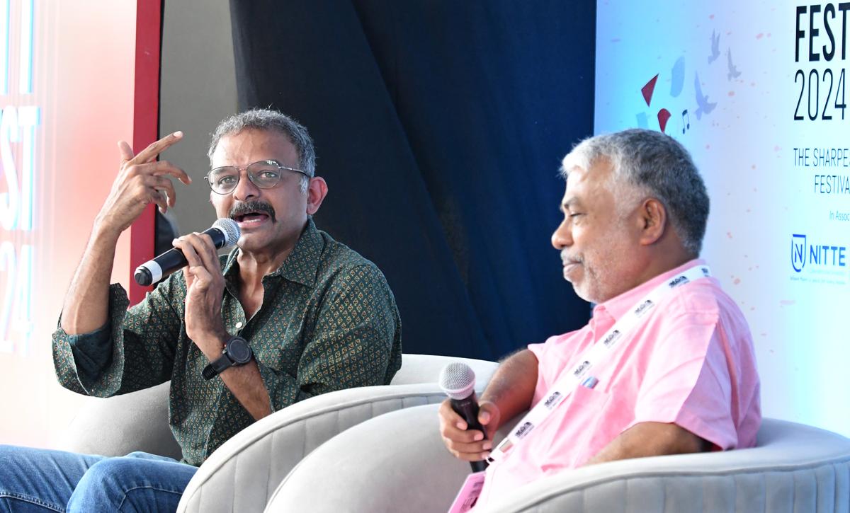  TM Krishna (left) and Perumal Murugan. 