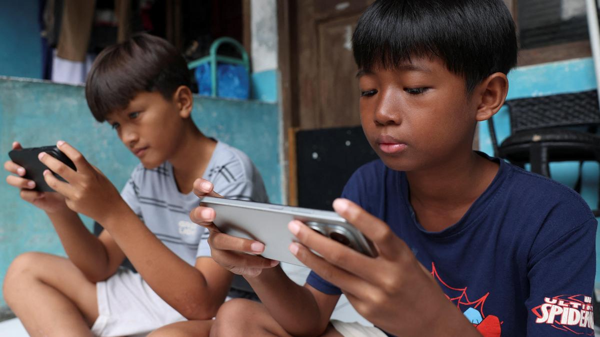 Indonesia summons Meta and Google over non-compliance with child social media curbs, minister says