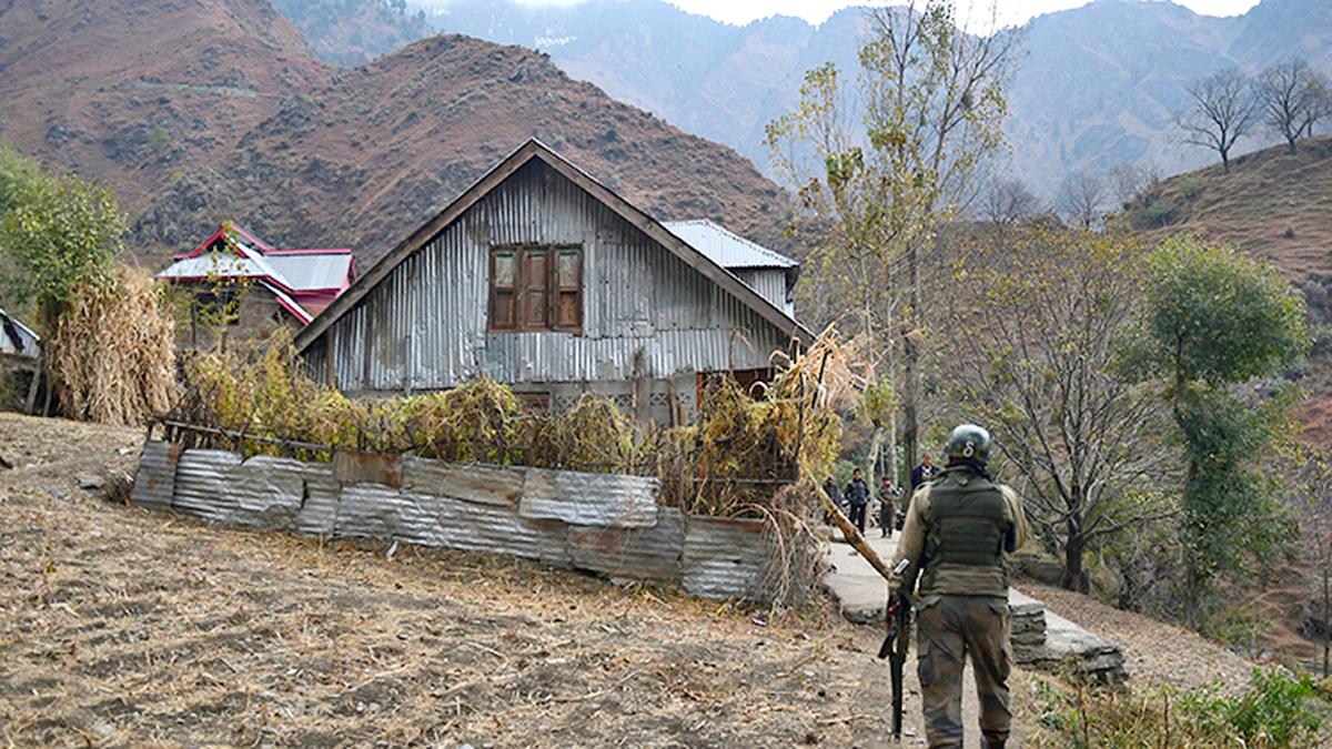 Militant killed close to LoC in Kashmir’s Uri area: Army