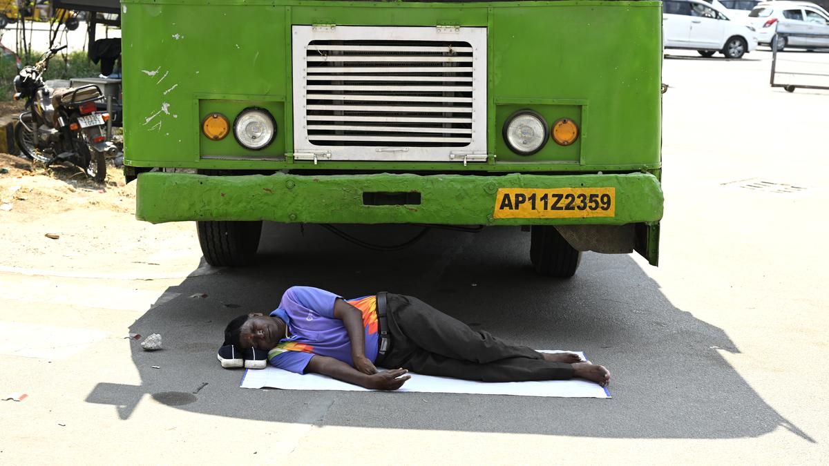 Telangana heatwave: 25 districts record temperatures above 40°C