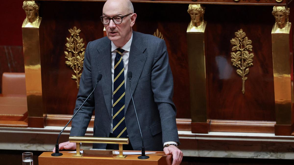 France's parliament approves Emergency Bill to prevent U.S.-style government shutdown