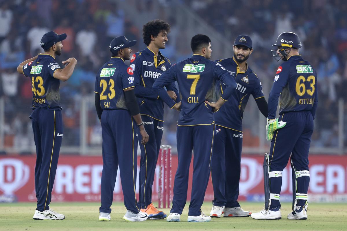 स्टेप अप: साईं किशोर ने गुजरात टाइटन्स स्पिन विभाग में एक प्रमुख भूमिका निभाने की जिम्मेदारी को फिर से याद किया। यह स्वाभाविक रूप से उनके पास आया, वे कहते हैं, घरेलू क्रिकेट में उनके अनुभव के कारण। स्टेप अप: साईं किशोर ने गुजरात टाइटन्स स्पिन विभाग में एक प्रमुख भूमिका निभाने की जिम्मेदारी को फिर से याद किया। यह स्वाभाविक रूप से उनके पास आया, वे कहते हैं, घरेलू क्रिकेट में उनके अनुभव के कारण।