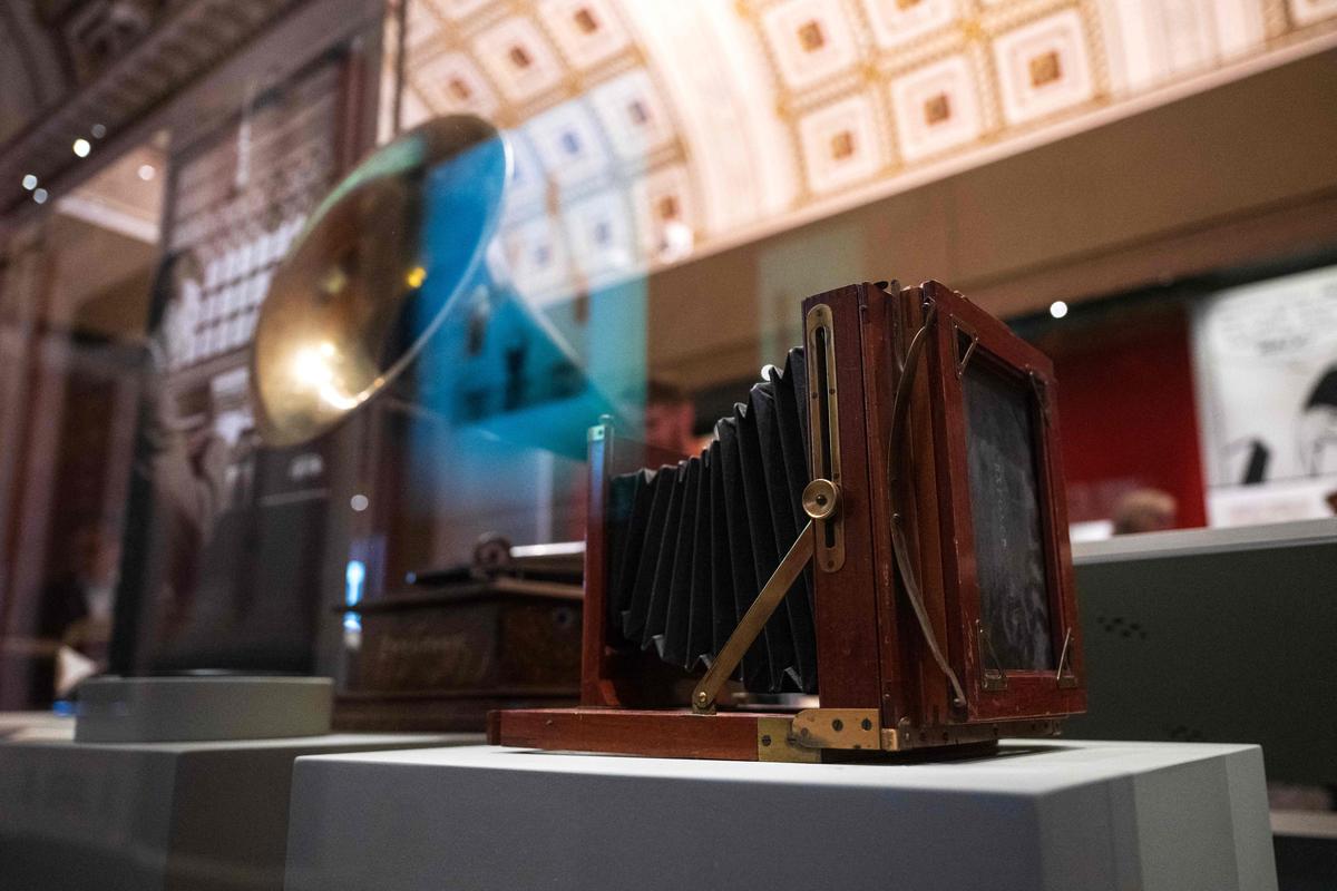 “Universal Camera” (circa 1892), used by groundbreaking female photographer Frances Benjamin Johnston