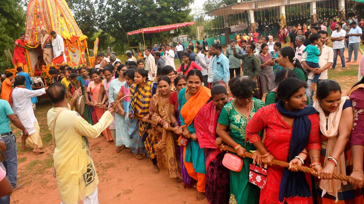 Odia community celebrates Jagannath rath yatra