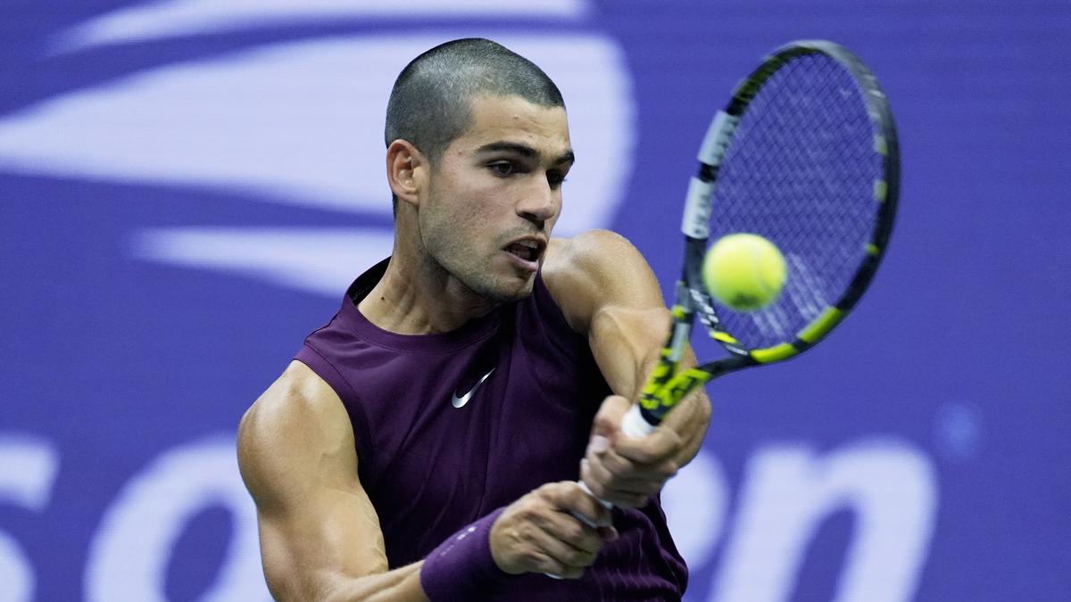 U.S. Open 2025: Carlos Alcaraz races into third round as Djokovic, Sabalenka advance