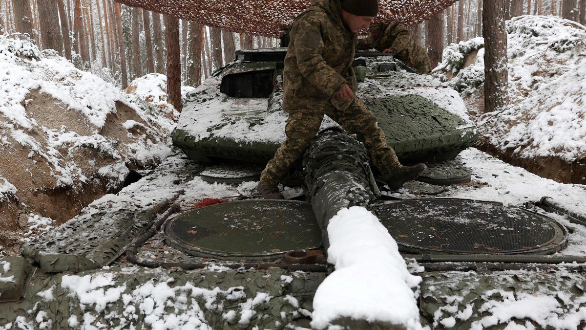 As Ukraine war enters second winter, soldiers prepare for cold and rodents