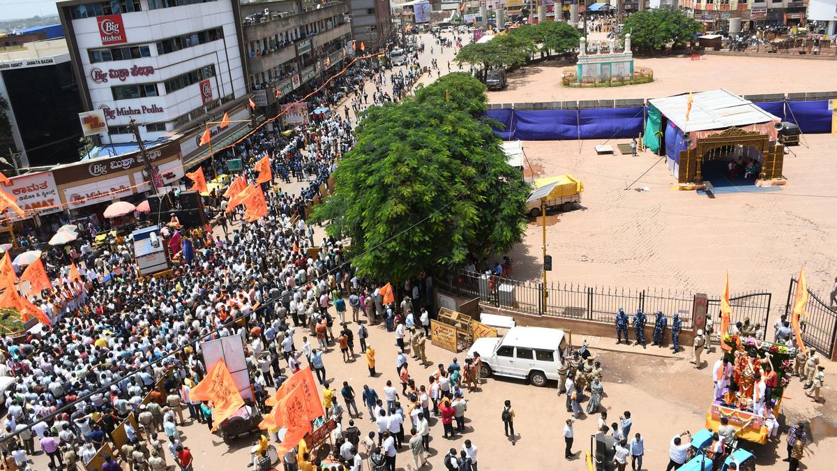 Ganesh festivities at Hubballi Idgah Maidan conclude peacefully