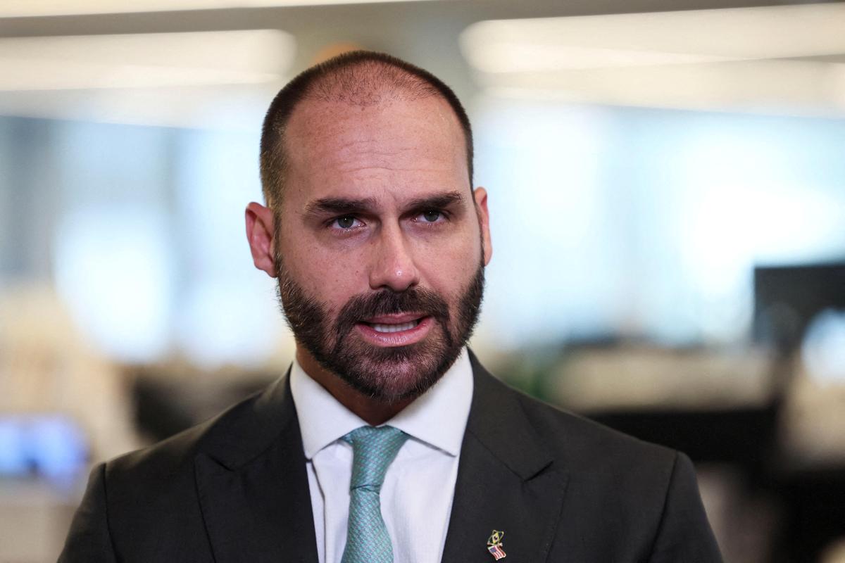 Brazil lower house strips Eduardo Bolsonaro of seat due to absence in  sessions - The Hindu