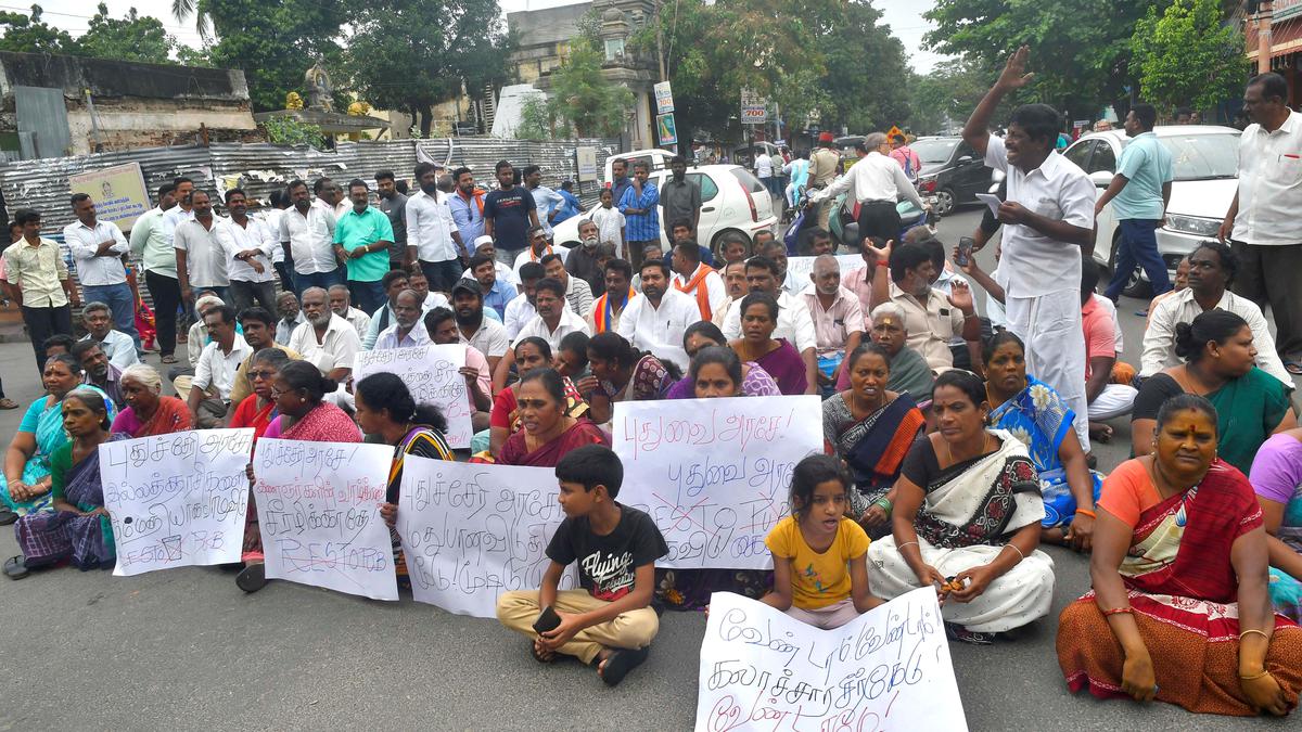 Opening of liquor outlets in residential areas of Puducherry sparks protests