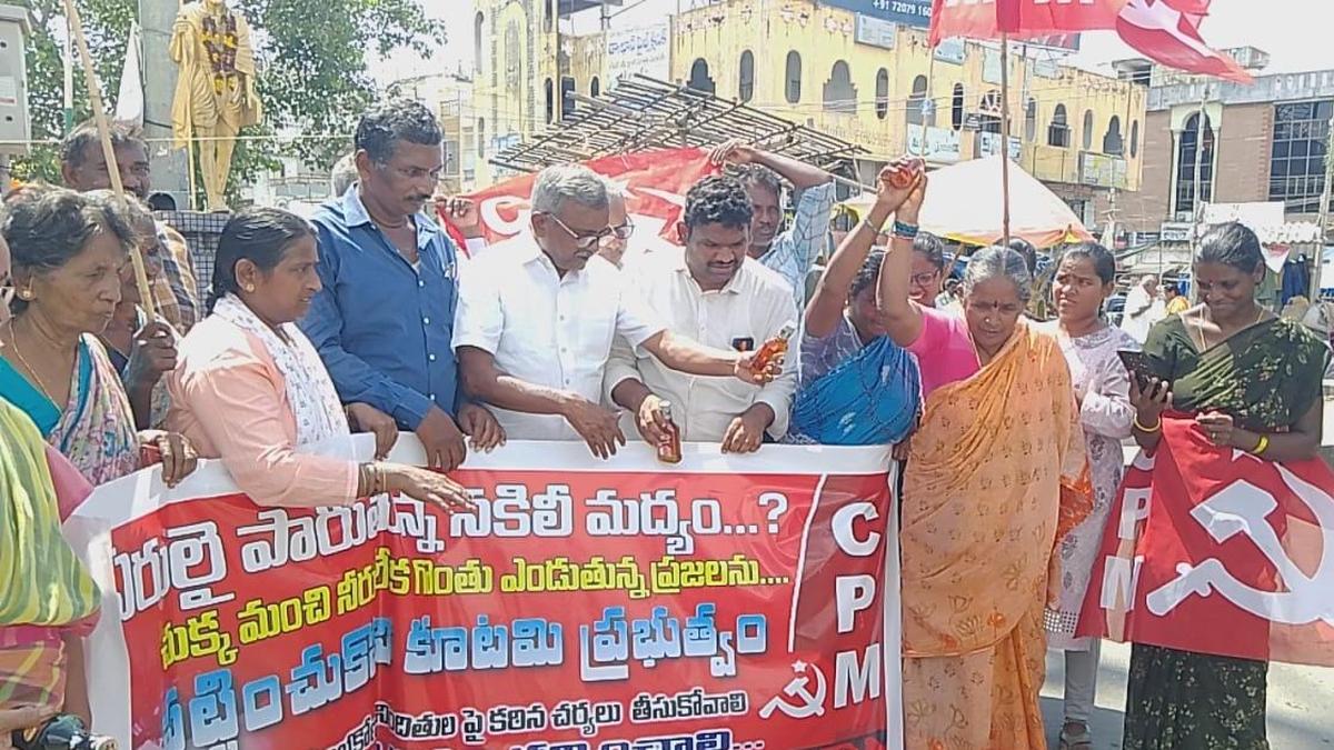 CPI(M) seeks judicial probe into spurious liquor racket under political patronage in Andhra Pradesh