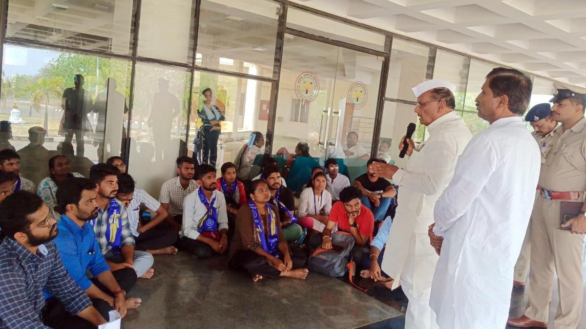 MLA extends support to students agitating at Central University in Kalaburagi
