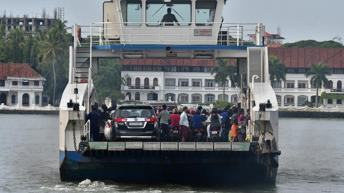 Call gets louder for bigger ro-ro ferry, underwater tunnel in Vypeen-Fort Kochi corridor