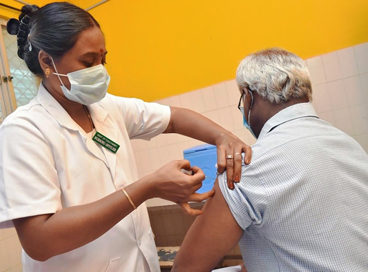 Le ministère de la Santé ne se procurera pas de nouveaux vaccins COVID-19 ;  abandonne 4 237 crores ₹ du budget de vaccination