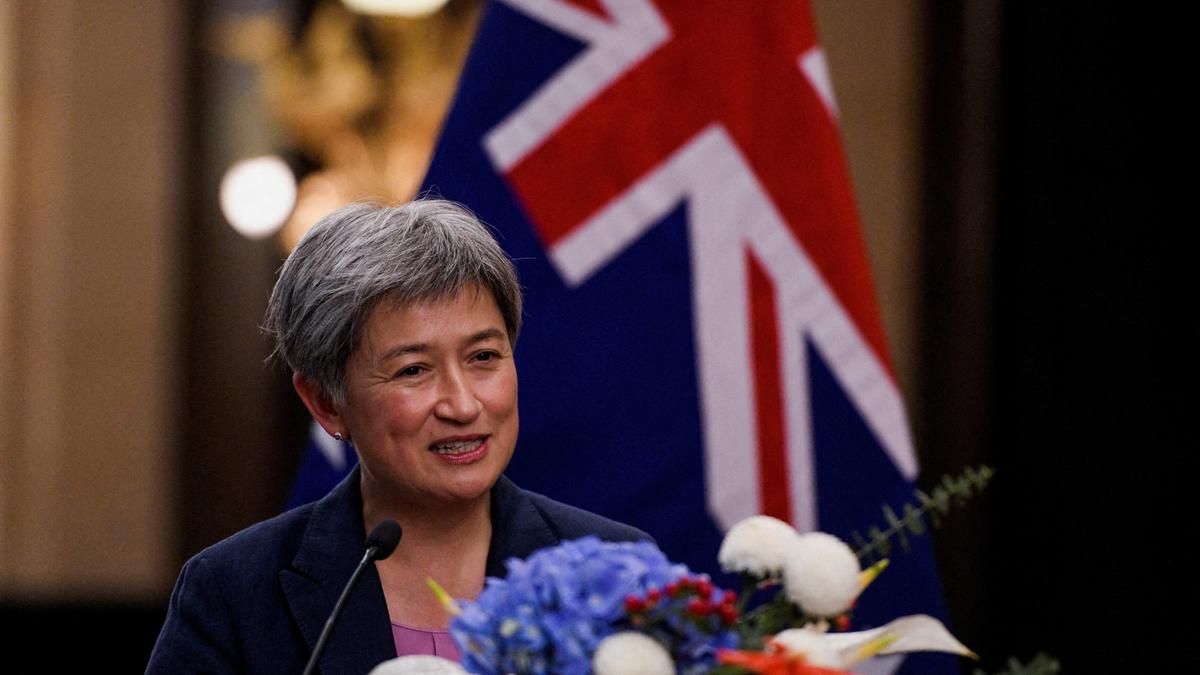 Australia vies for Pacific influence with new security deal