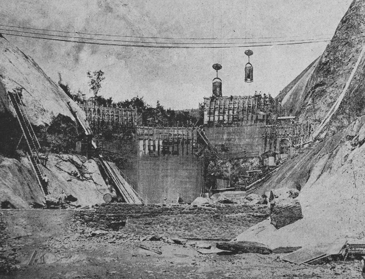 Idukki dam under construction. The photo was captured by Thodupuzha native M.J. Philip 