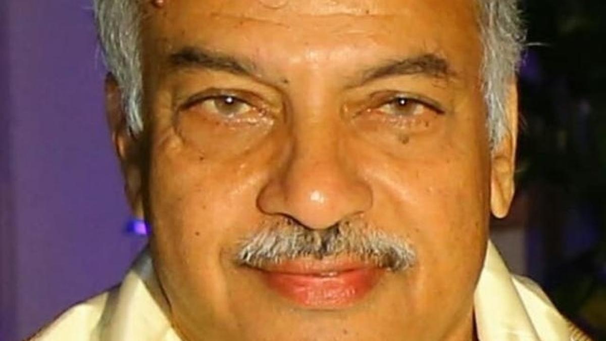 Varanasi NGO to give award to Yarlagadda Lakshmi Prasad