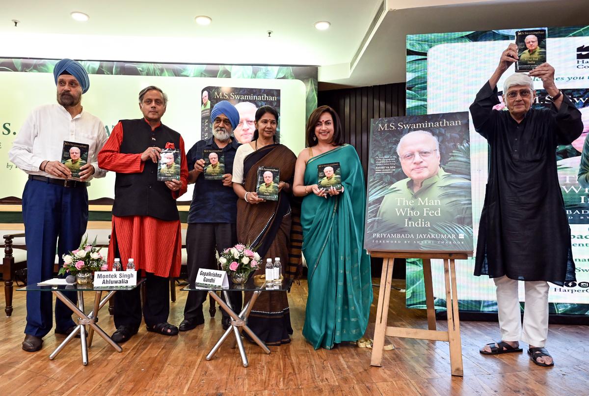 எம்.எஸ்.சுவாமிநாதன் வரலாற்றின் விளைபொருள்…! பிரியம்பதா ஜெயக்குமார் - நேர்காணல்: வசந்த் ஸ்ரீனிவாசன் (தமிழில்:மோசஸ் பிரபு) | திருமதி இந்திரா காந்தி | “இந்தியாவிற்கு உணவளித்த மனிதன்” (M.S. Swaminathan: The Man Who Fed India) புத்தகம் | www.bookday.in