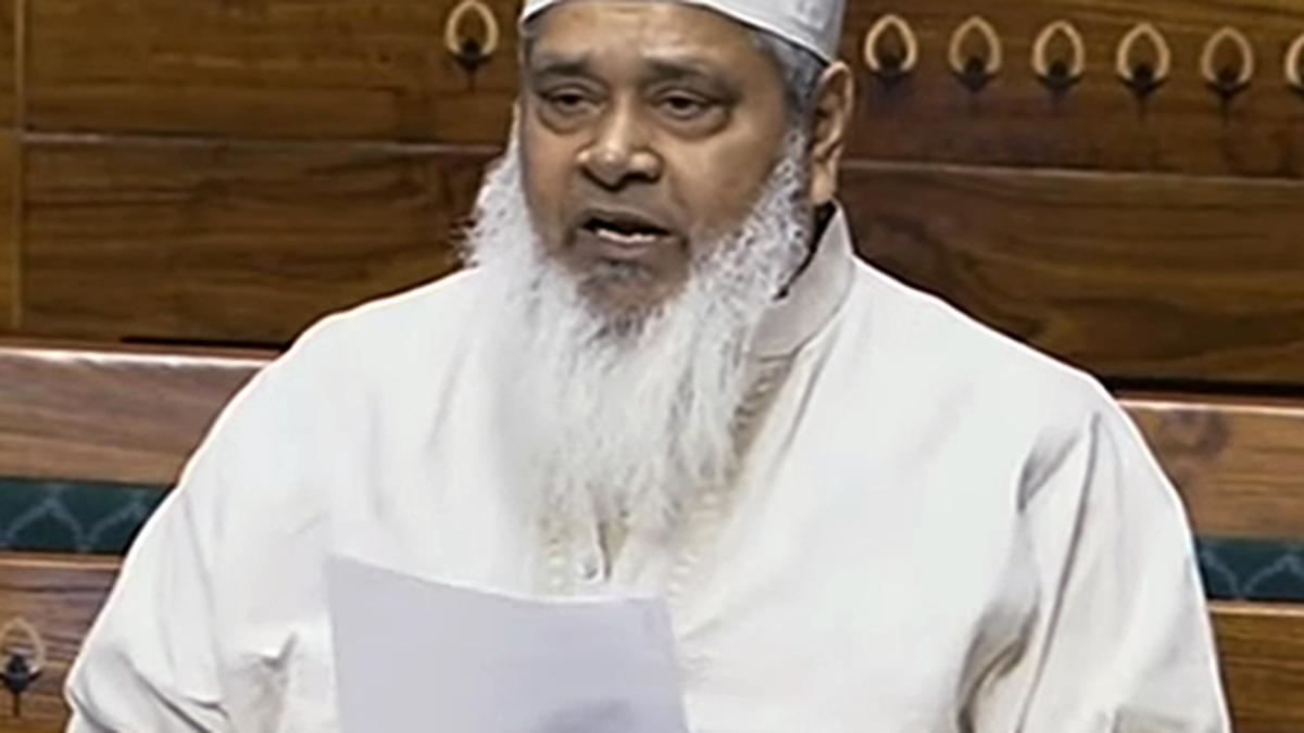 People will watch Rahul Gandhi walk but not vote for Congress: Badruddin Ajmal