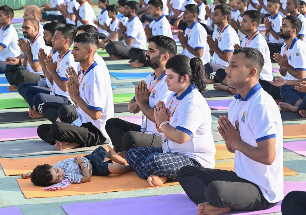 Participants in the International Yoga Day celebrations along Beach Road in Visakhapatnam on Saturday (June 21, 2025). Participants in the International Yoga Day celebrations along Beach Road in Visakhapatnam on Saturday (June 21, 2025).