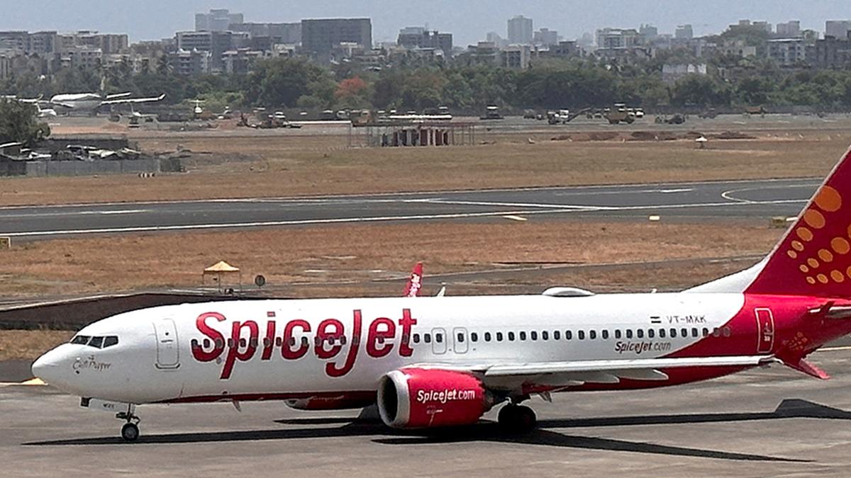 Fresh trouble for SpiceJet as three aircraft lessors, former pilot file insolvency pleas