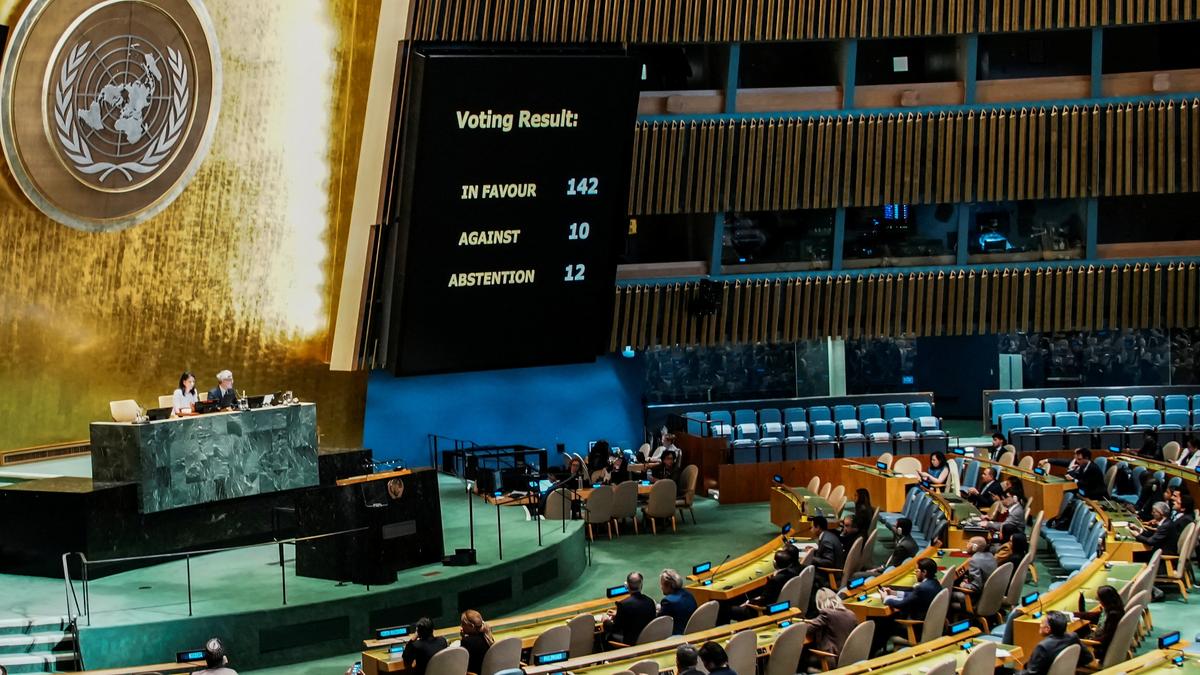India supports UN resolution endorsing New York Declaration on Palestine, emphasizing two-state solution and peaceful settlement.